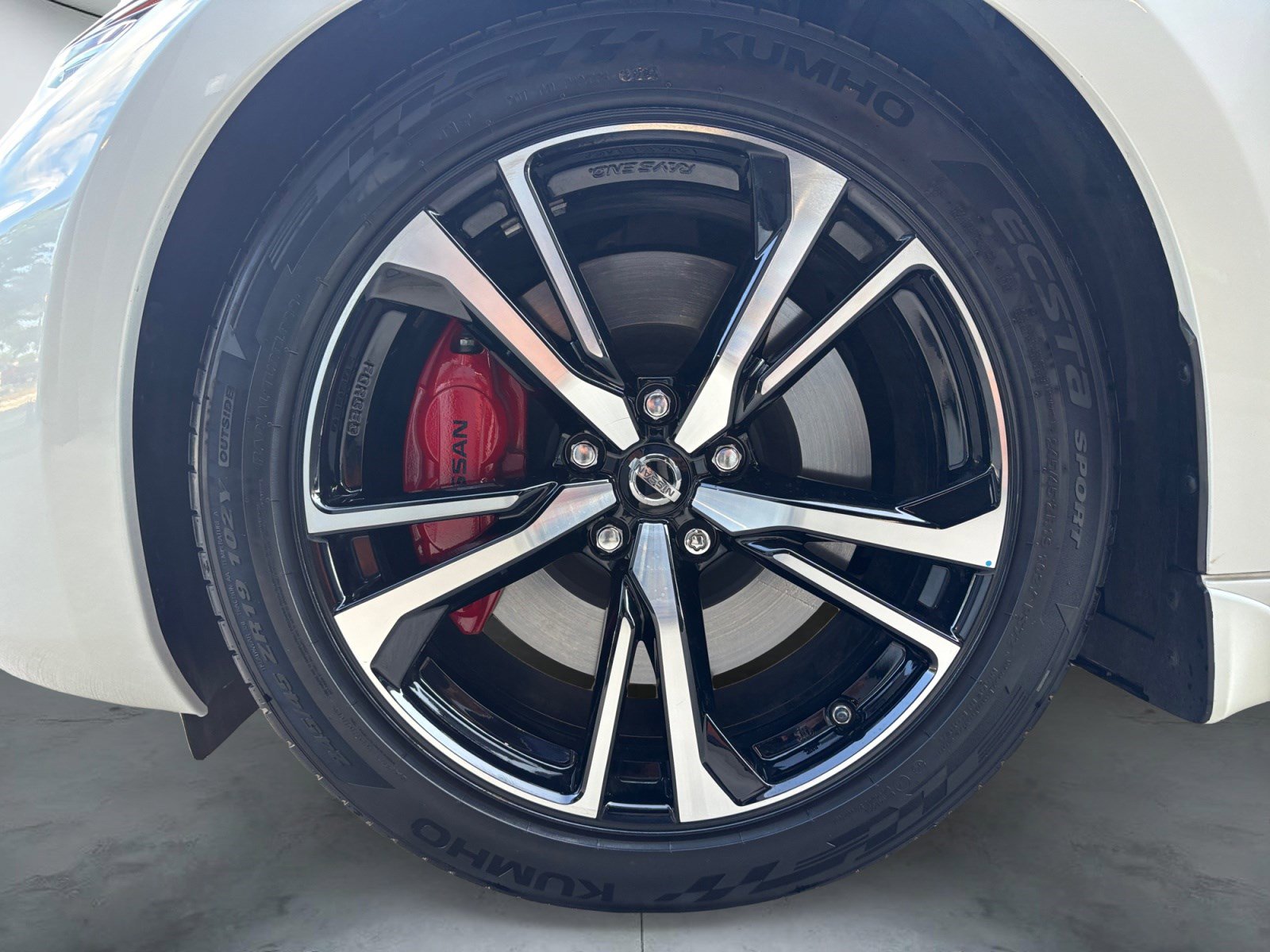 Used 2020 Nissan 370Z Touring Sport RWD image 14