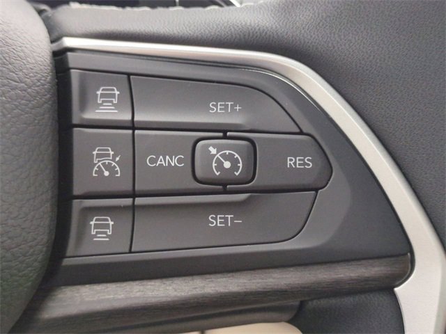 New 2025 Jeep Grand Cherokee Limited w/ Trailer Tow Package image 26