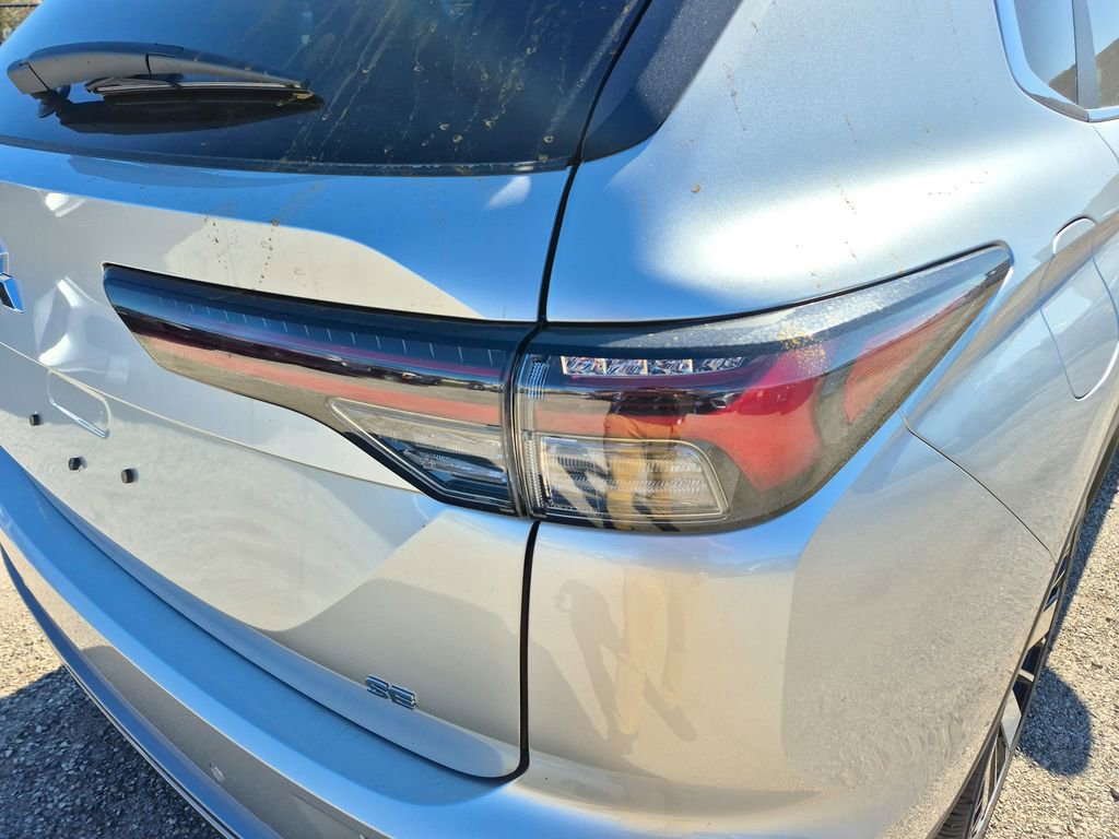 New 2026 Mitsubishi Outlander SE image 11