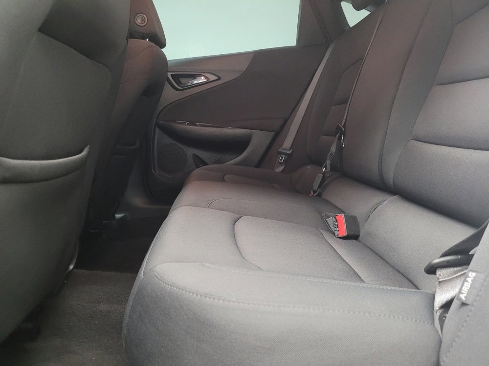 Used 2021 Chevrolet Malibu LS FWD image 18