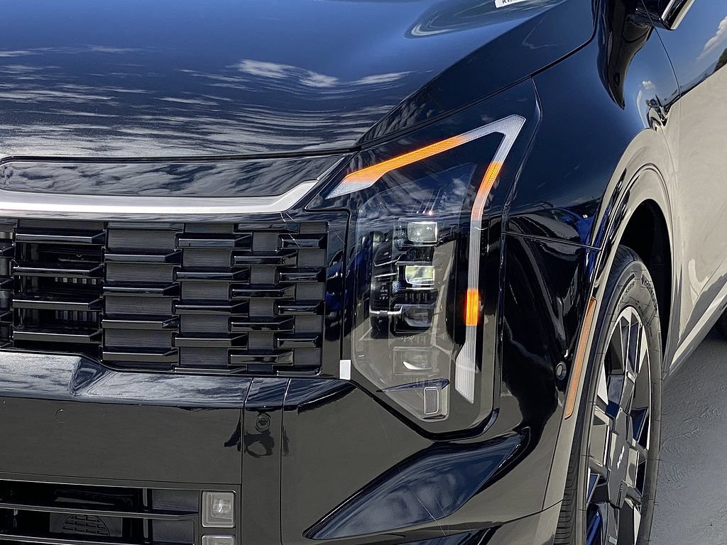 New 2026 Kia Sportage EX FWD image 8