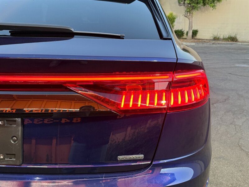 Used 2021 Audi Q8 Prestige w/ Prestige Package AWD/4WD image 14