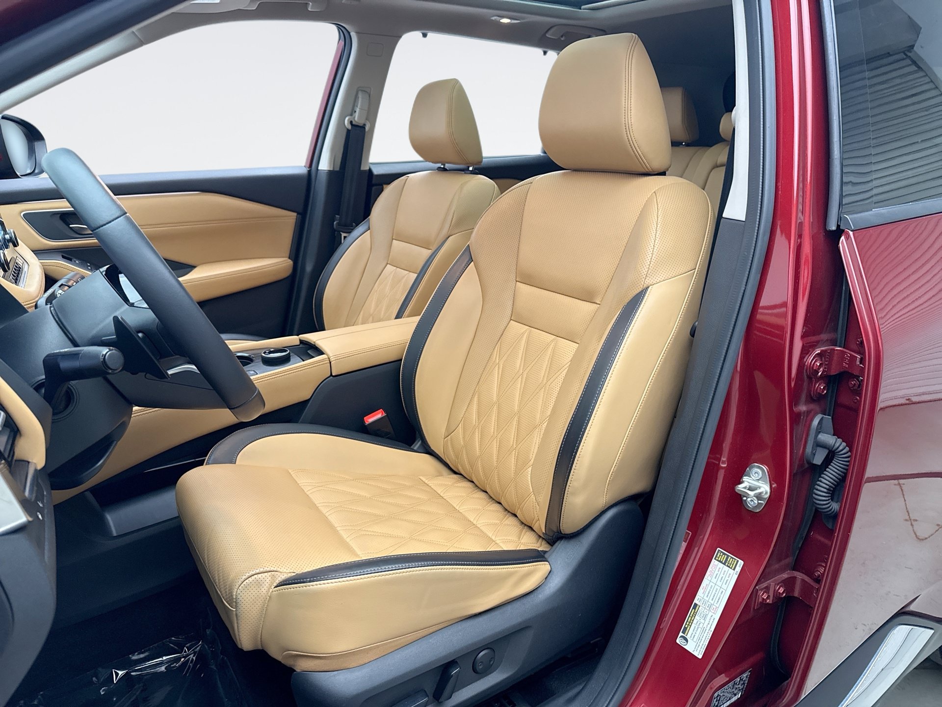 Used 2023 Nissan Rogue Platinum w/ Platinum Premium Package AWD/4WD image 11