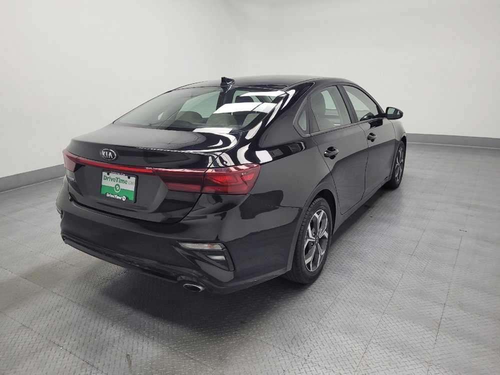 Used 2019 Kia Forte LXS image 9