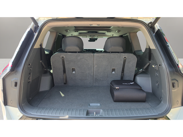 Used 2024 Kia EV9 Land AWD/4WD image 40