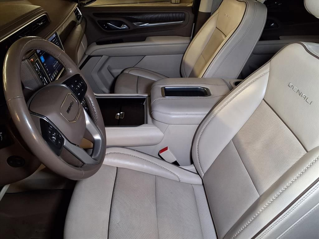 Used 2021 GMC Yukon Denali image 12