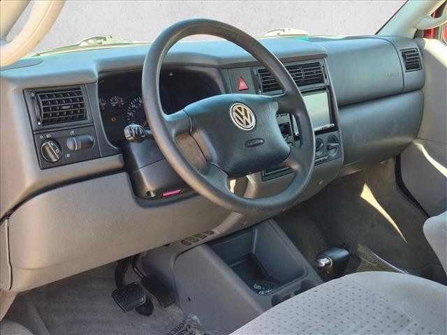 Used 2001 Volkswagen Eurovan FWD image 10