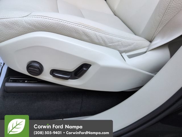 Used 2023 Volvo XC90 B5 Plus w/ Protection Package Premier AWD/4WD image 12