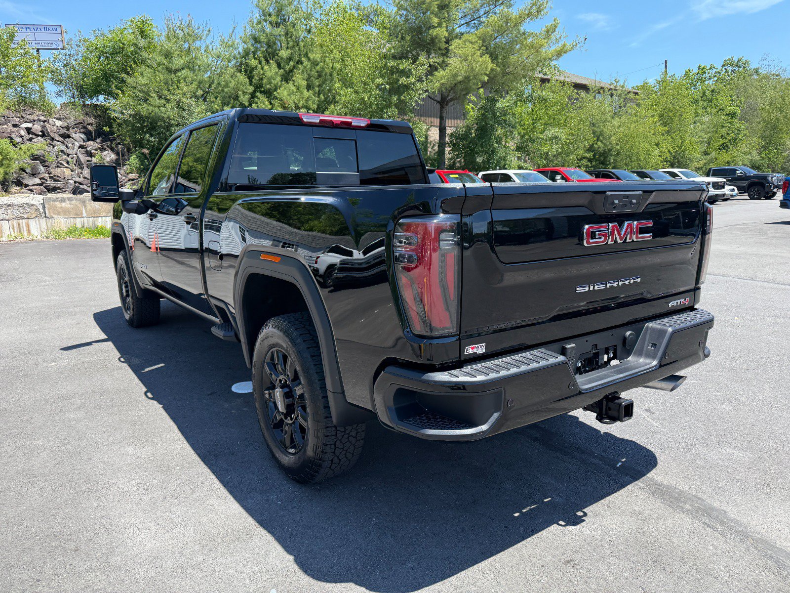 New 2026 GMC Sierra 2500 AT4 AWD/4WD image 3