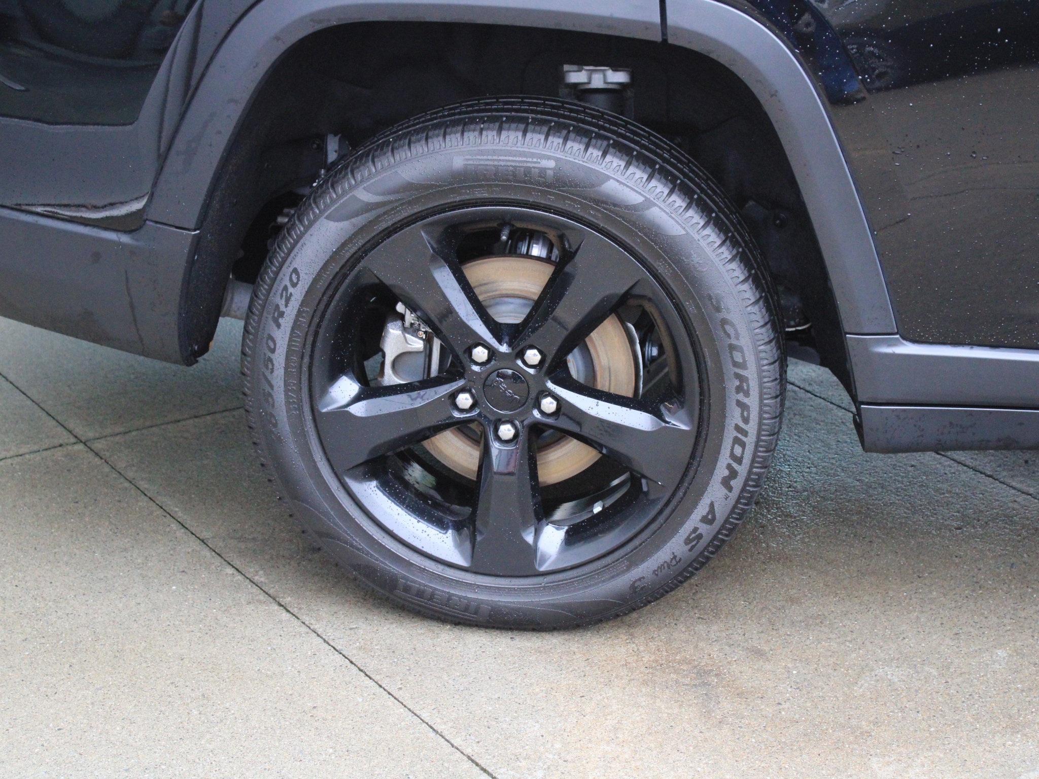 Used 2022 Jeep Grand Cherokee L Limited w/ Black Appearance Package AWD/4WD image 37