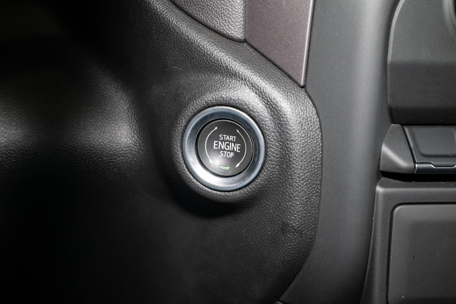 Used 2024 Chevrolet Silverado 1500 Custom w/ Turbomax Blackout Package image 29