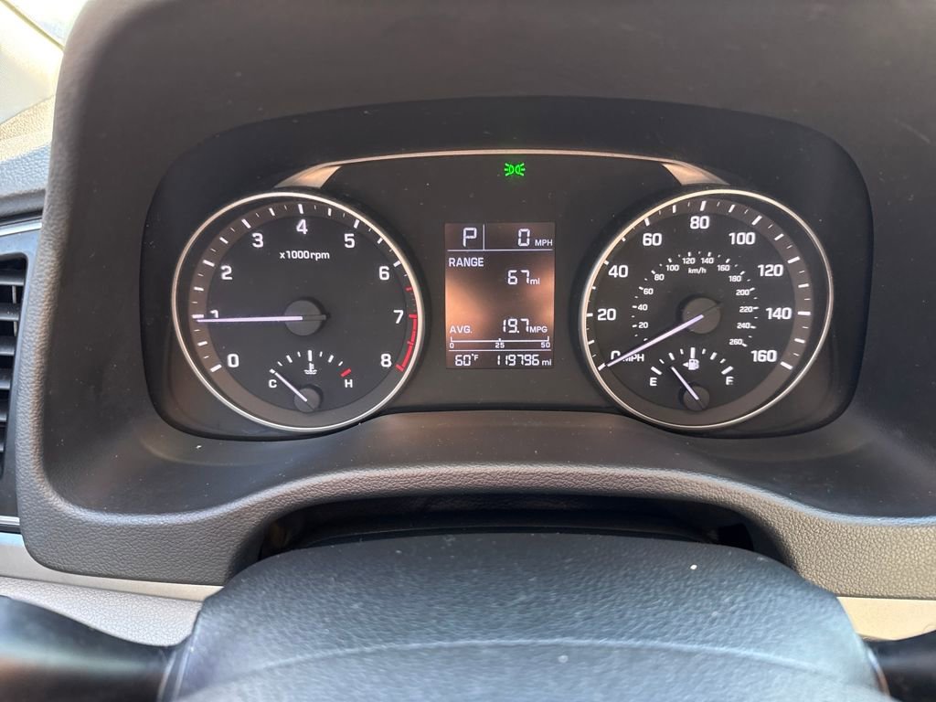 Used 2017 Hyundai Elantra SE image 15