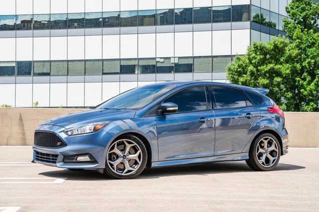 Used 2018 Ford Focus ST image 35