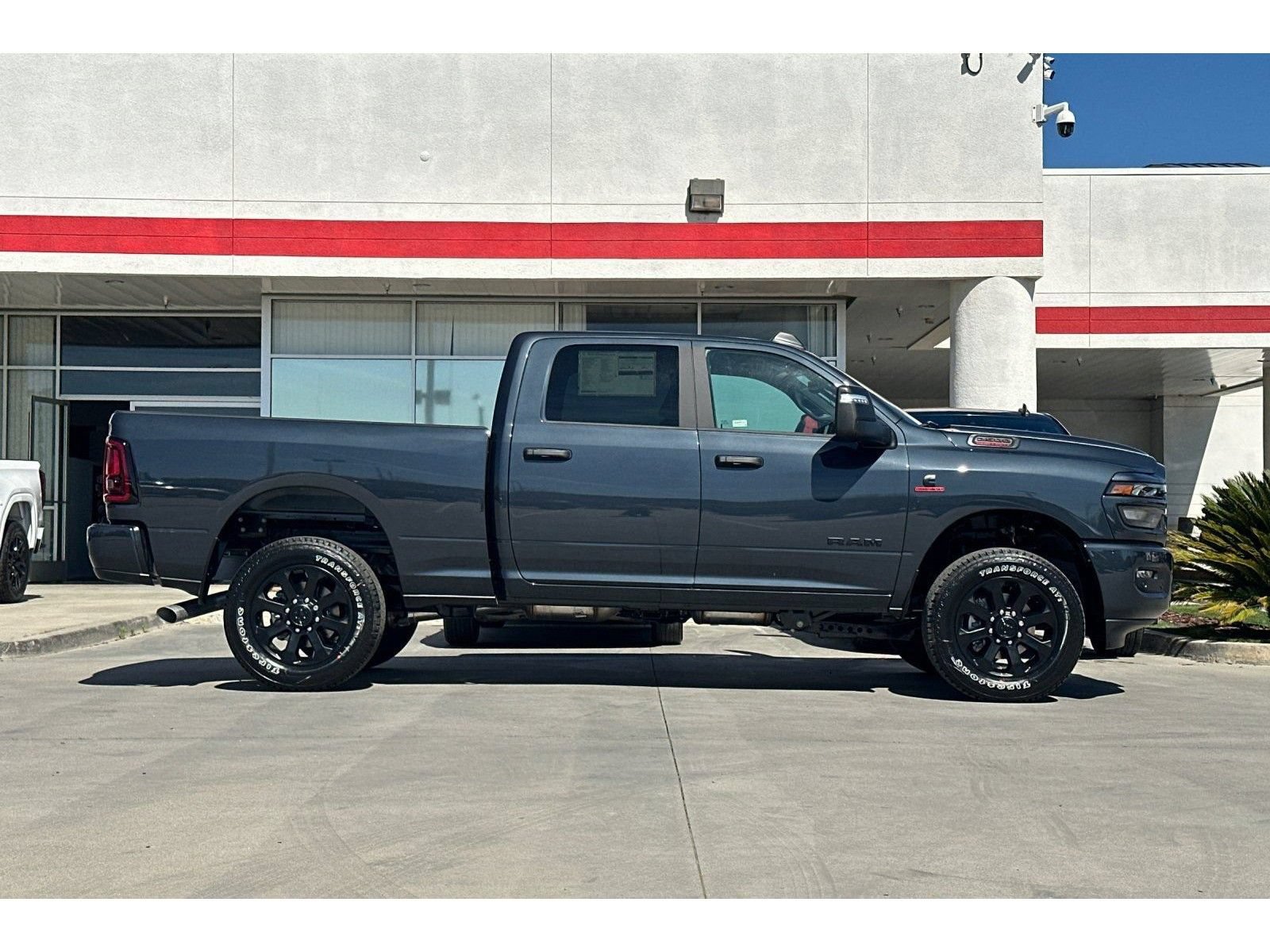 New 2026 RAM 2500 Big Horn AWD/4WD image 9