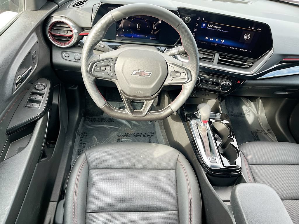 Used 2024 Chevrolet Trax RS w/ Driver Confidence Package FWD image 20
