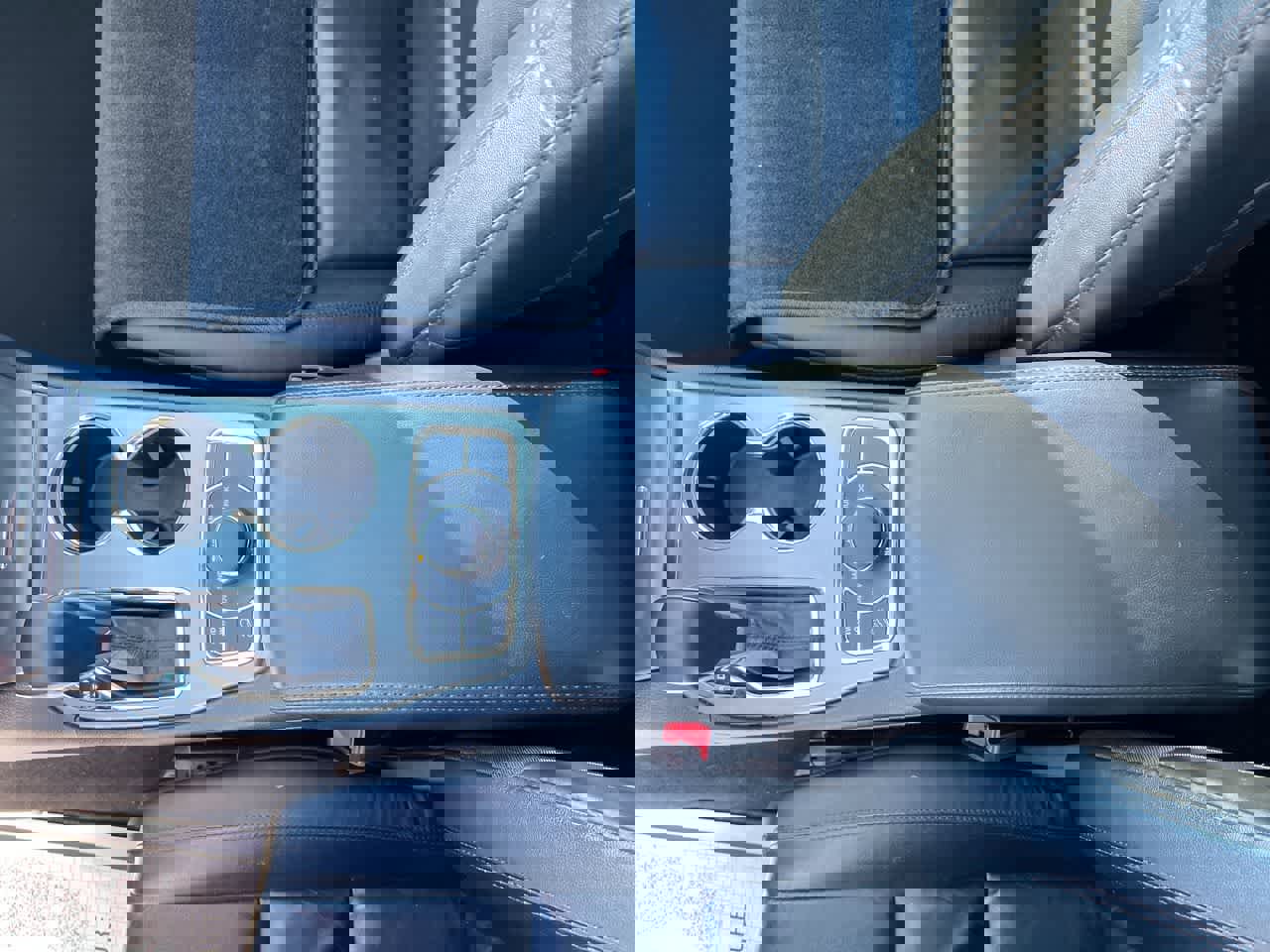 Used 2020 Jeep Grand Cherokee Limited image 21