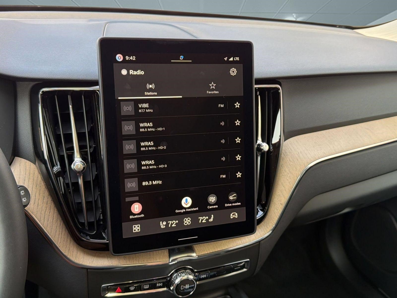 New 2026 Volvo XC60 B5 Plus w/ Climate Package AWD/4WD image 19