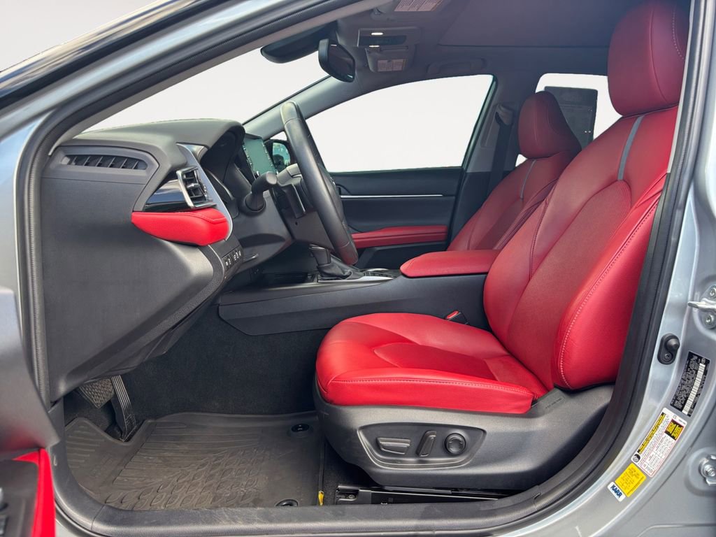 Used 2023 Toyota Camry XSE image 16