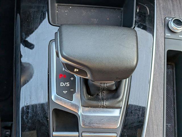 Used 2022 Audi Q5 2.0T Premium w/ Convenience Package AWD/4WD image 12