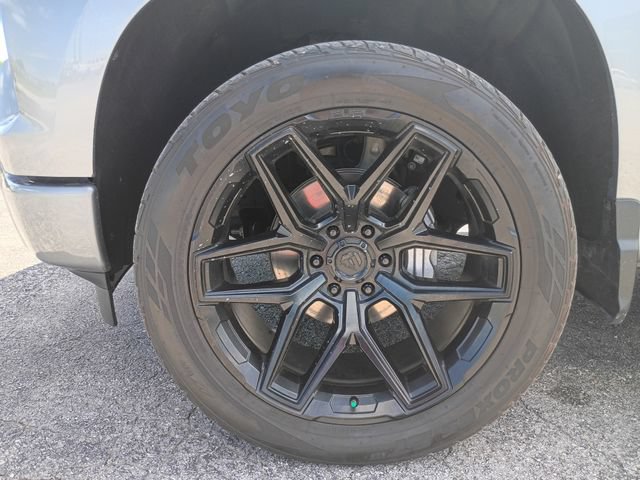 Used 2024 Chevrolet Silverado 1500 RST AWD/4WD image 16