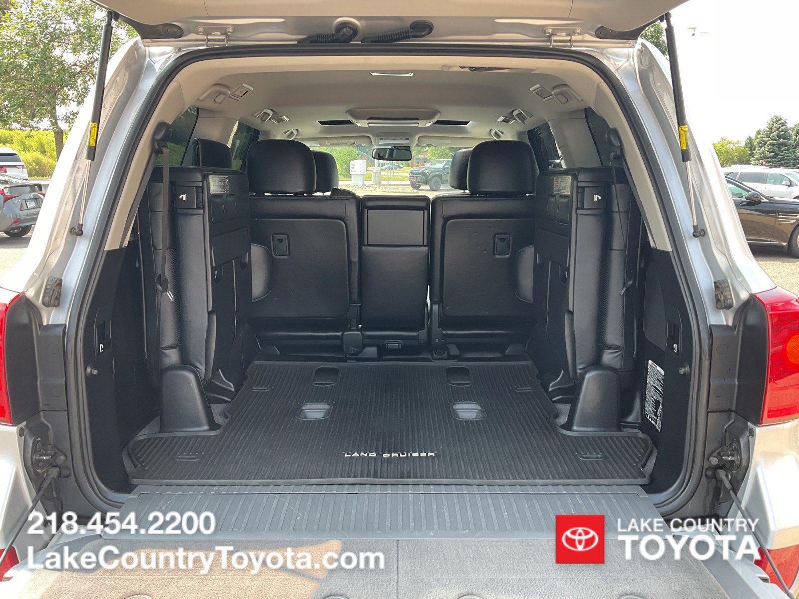Used 2014 Toyota Land Cruiser AWD/4WD image 12