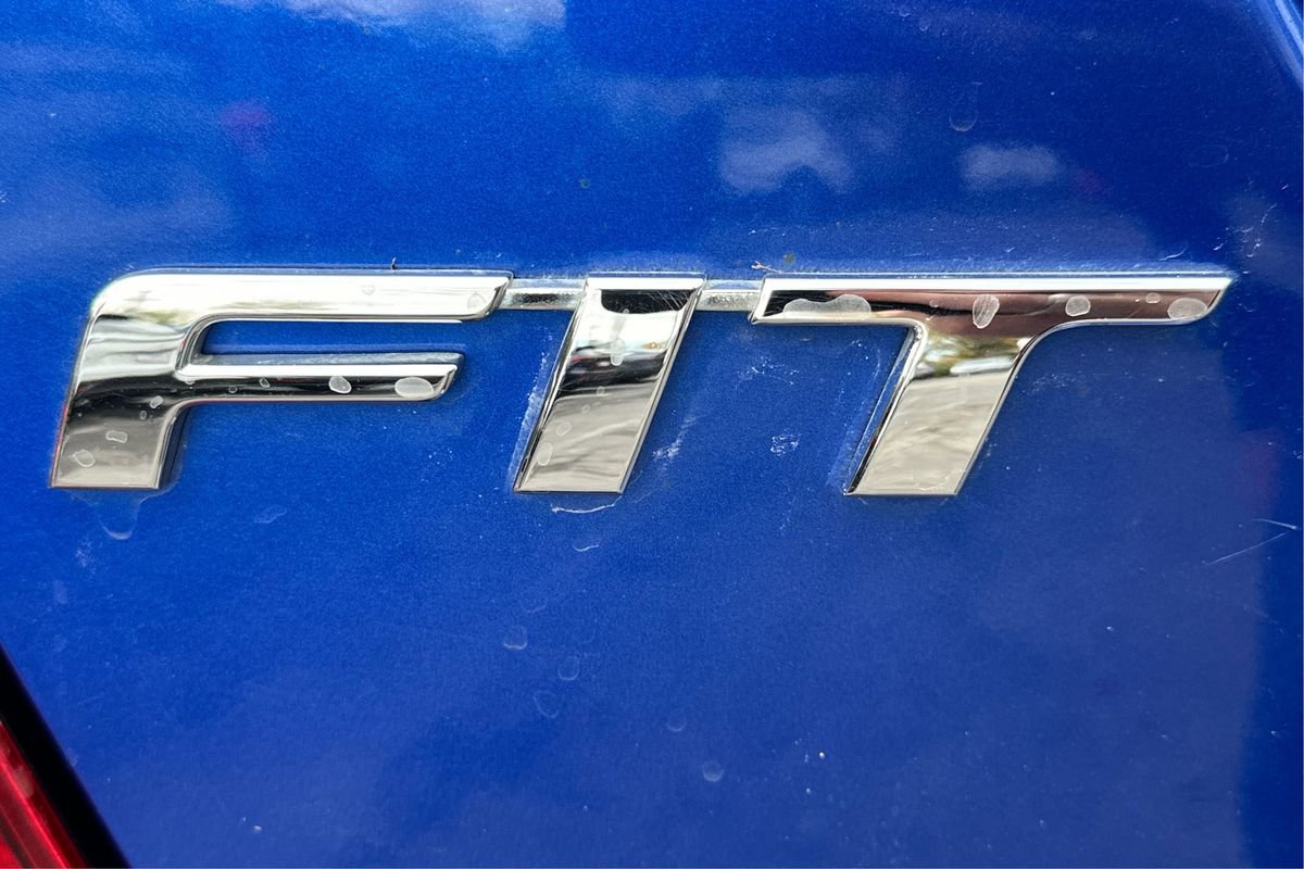 Used 2018 Honda Fit LX image 23