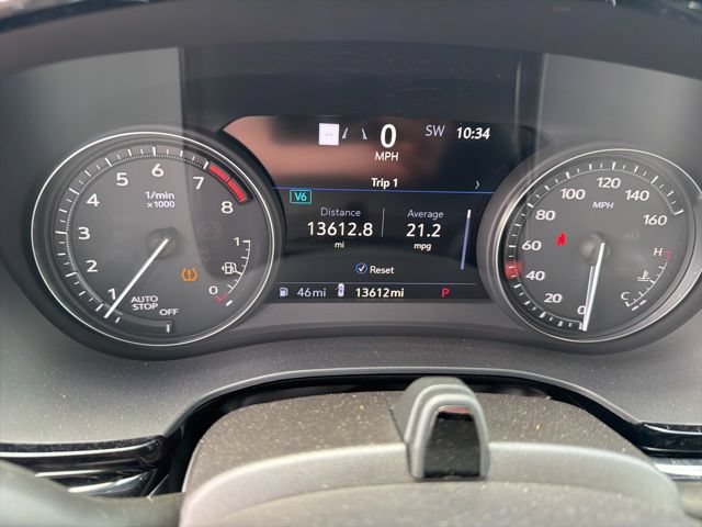 Used 2024 Cadillac XT6 Premium Luxury w/ Technology Package FWD image 8