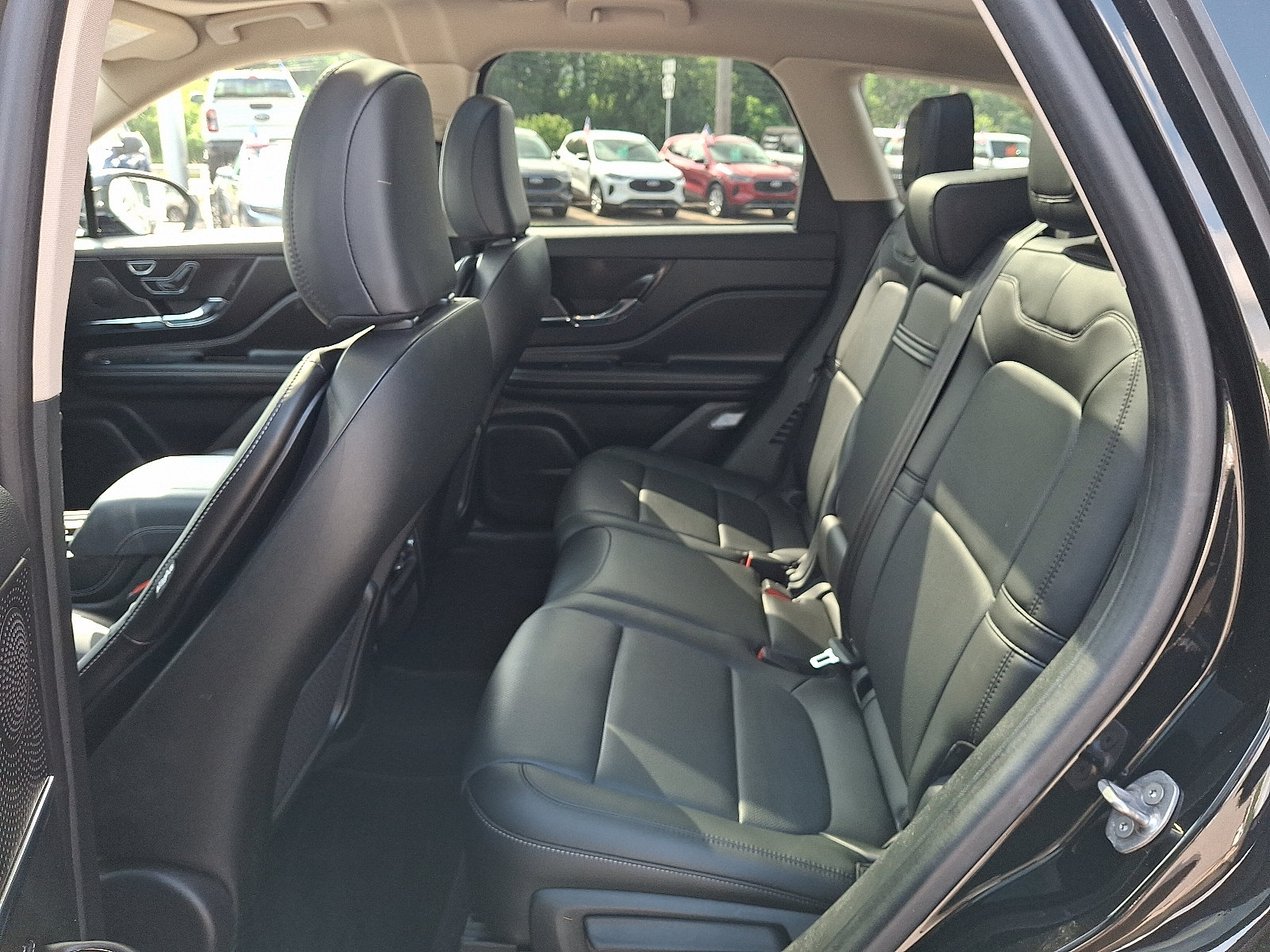 Used 2024 Lincoln Corsair Grand Touring w/ Equipment Group 301A AWD/4WD image 10