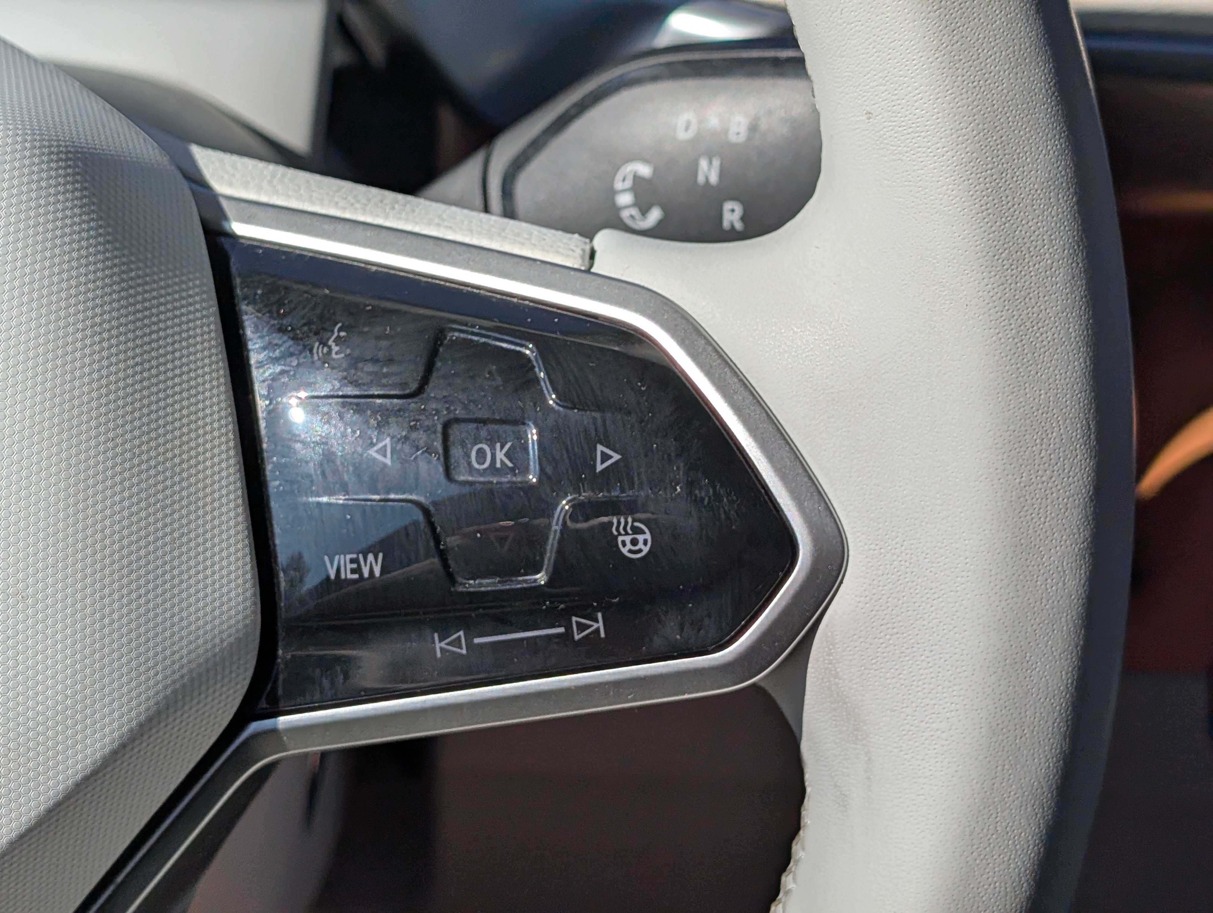Used 2025 Volkswagen ID. Buzz 1st Edition AWD/4WD image 27