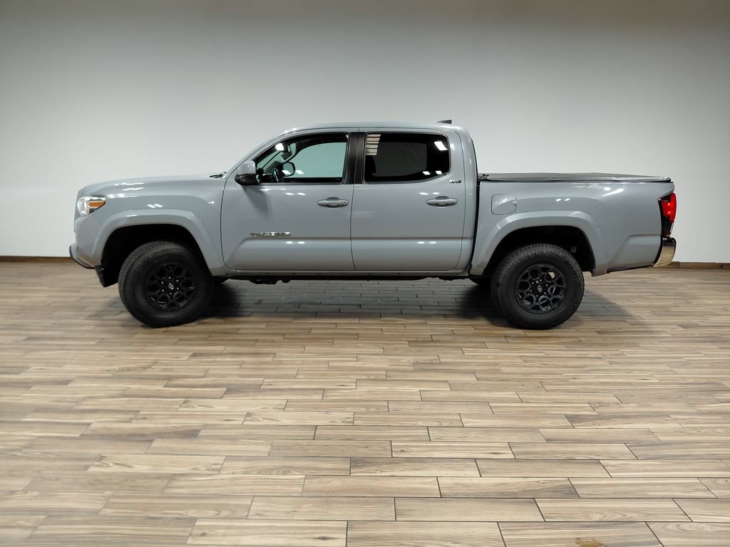 Used 2019 Toyota Tacoma SR5 AWD/4WD image 14