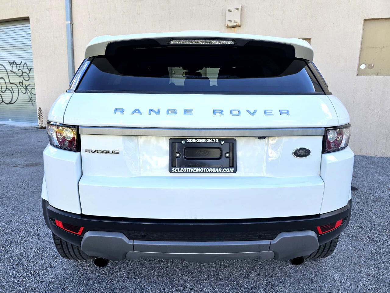 Used 2015 Land Rover Range Rover Evoque Pure image 28