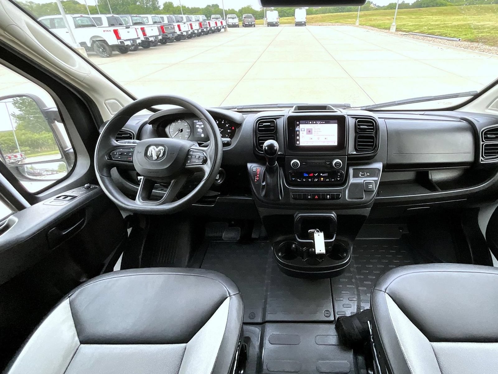 Used 2025 RAM ProMaster 3500 w/ Convenience Group FWD image 13