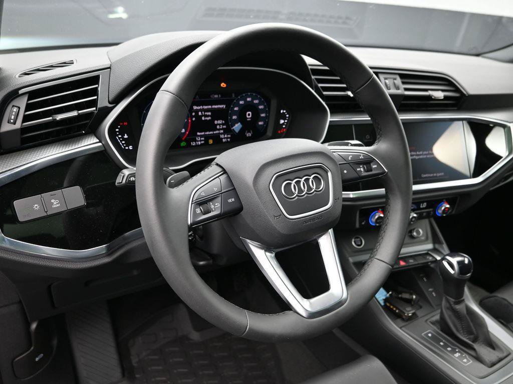New 2025 Audi Q3 2.0T Premium AWD/4WD image 13