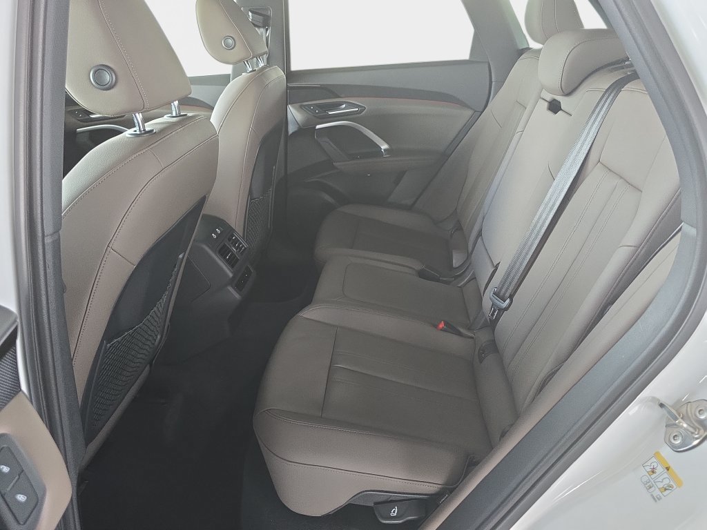 Certified 2025 Audi Q5 Premium w/ Convenience Package AWD/4WD image 22