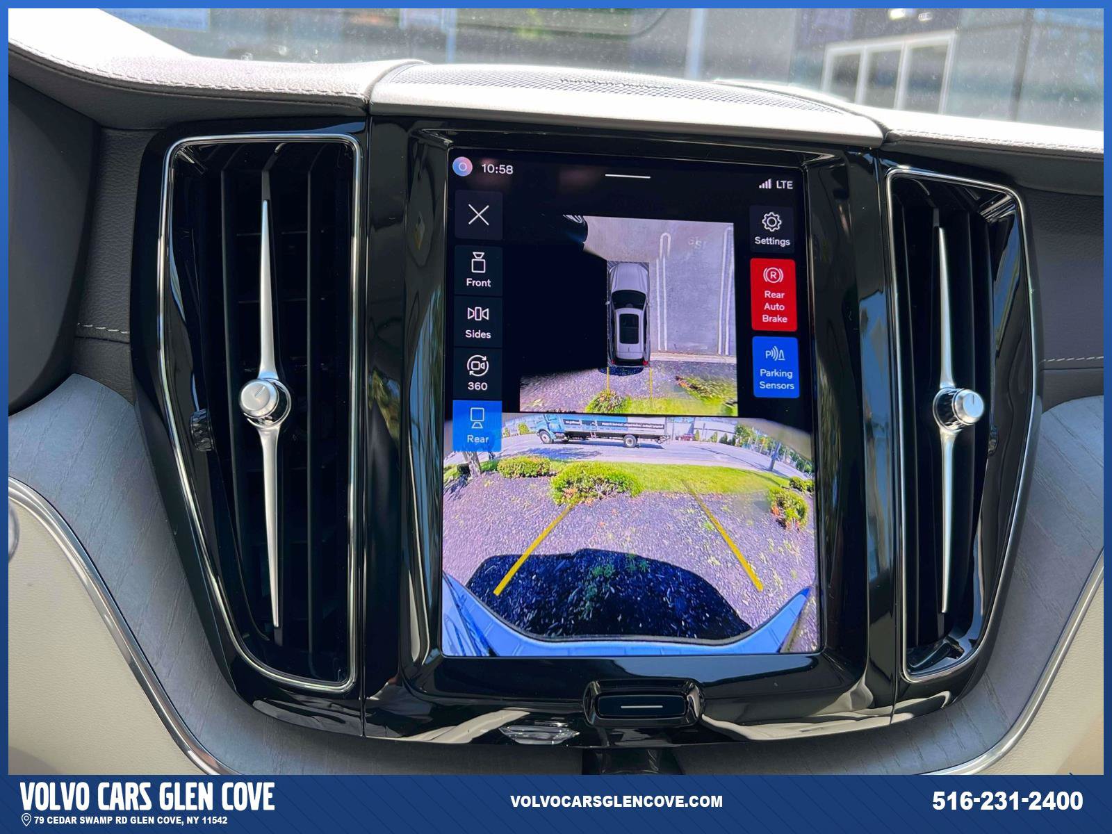 Certified 2024 Volvo XC60 B5 Ultimate w/ Protection Package Premier AWD/4WD image 27