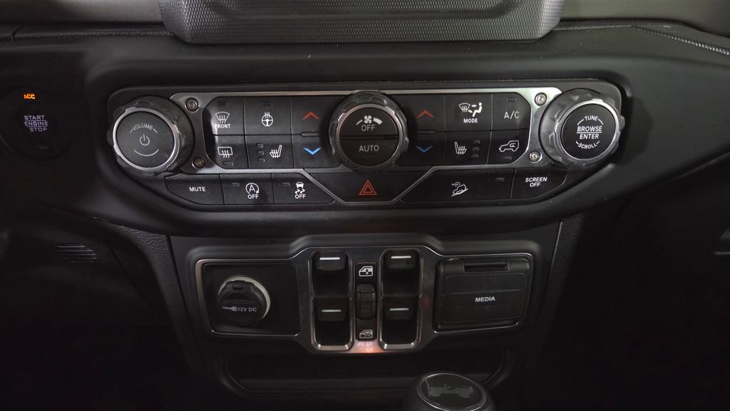 Used 2021 Jeep Wrangler Unlimited Sport AWD/4WD image 26