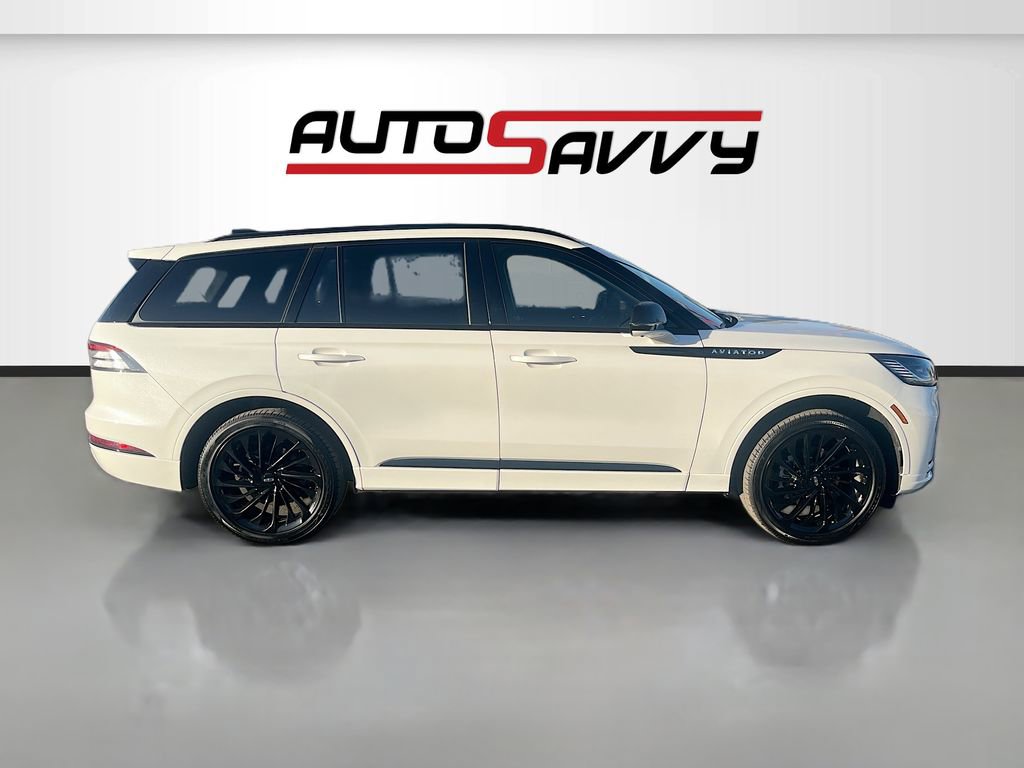 Used 2025 Lincoln Aviator Reserve w/ Jet Appearance Package image 8