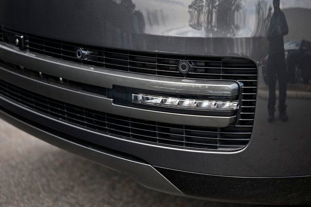 New 2026 Land Rover Range Rover Long Wheelbase SE image 3