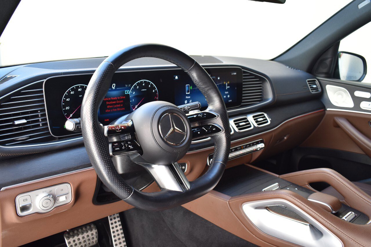 Used 2025 Mercedes-Benz GLS 450 4MATIC w/ AMG Line Exterior image 13
