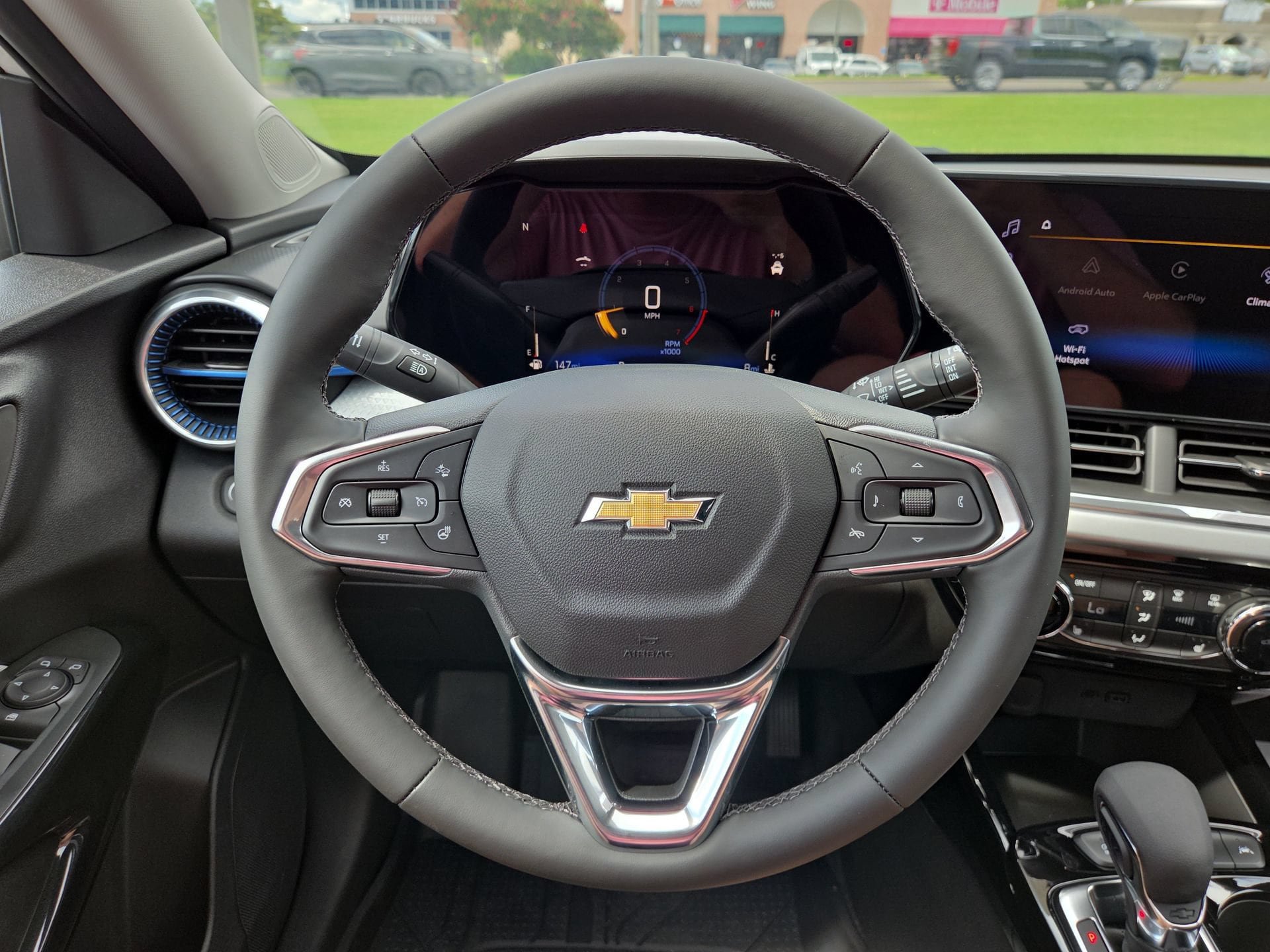 New 2026 Chevrolet Trax LT w/ Driver Confidence Package FWD image 18