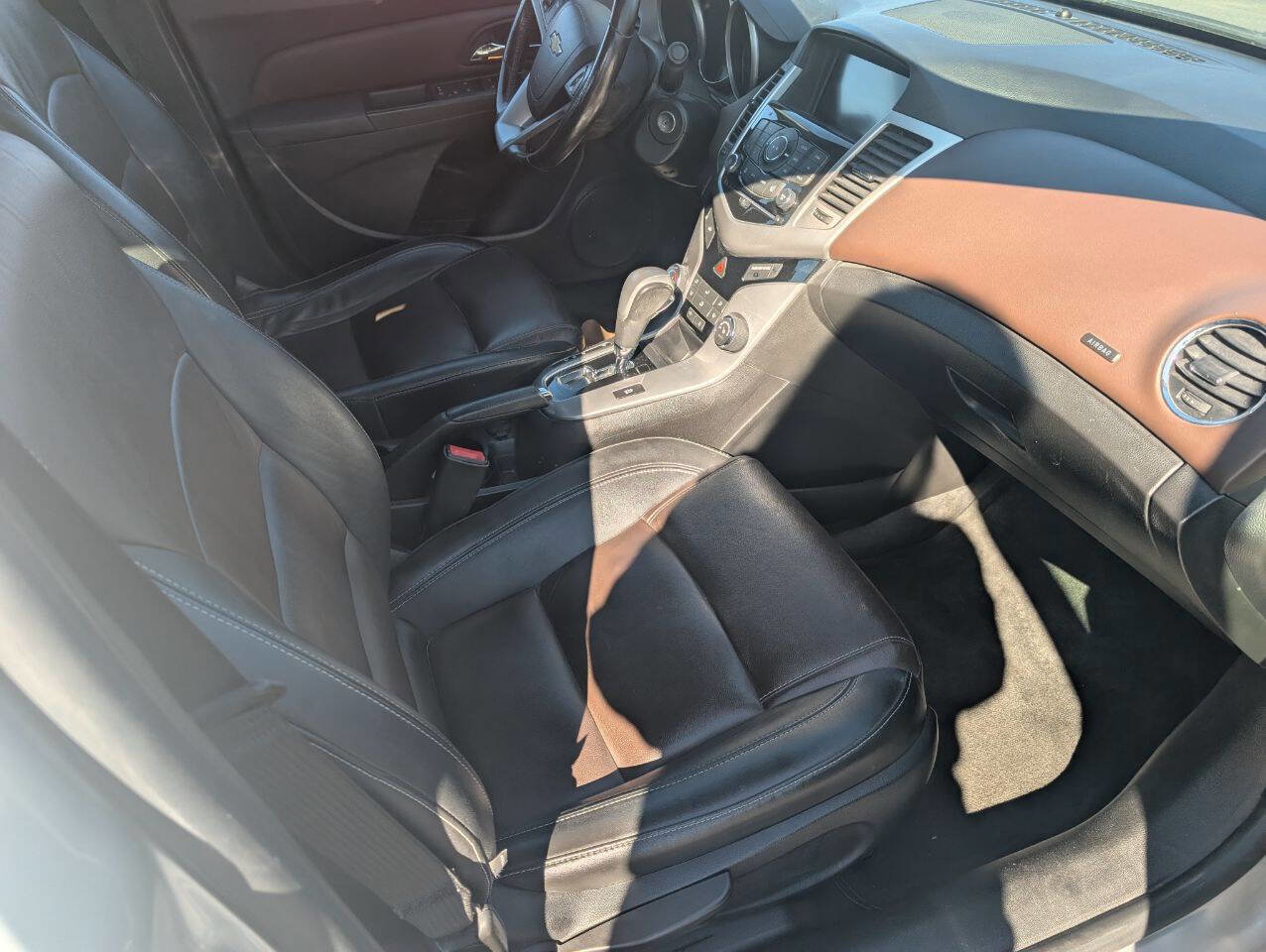 Used 2015 Chevrolet Cruze LT image 3