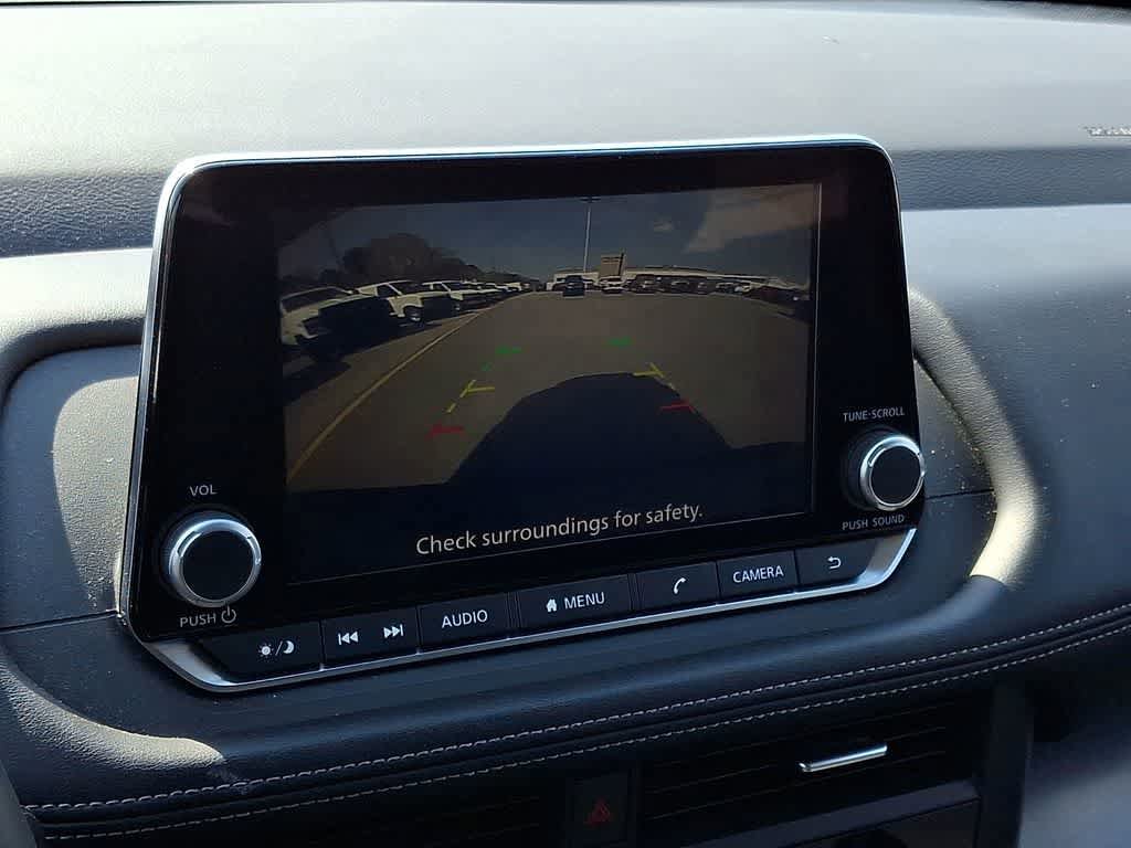 Used 2025 Nissan Rogue SV FWD image 15