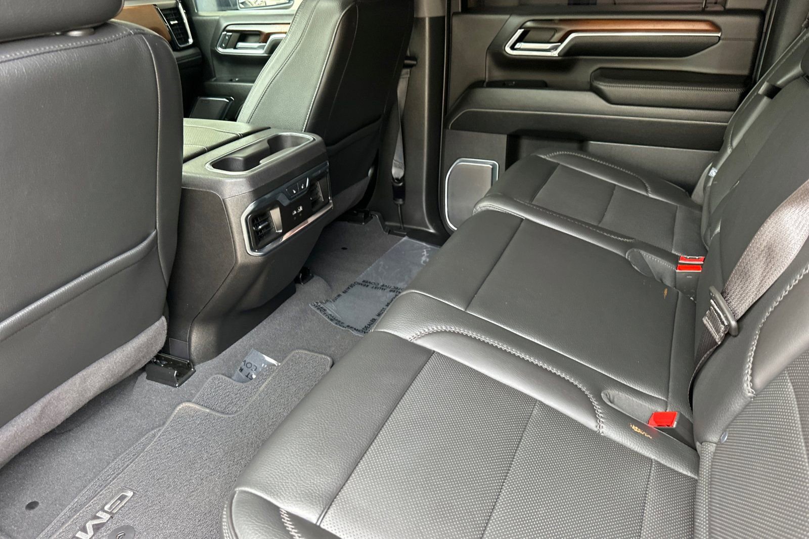 Certified 2024 GMC Sierra 2500 Denali w/ Denali Reserve Package image 14