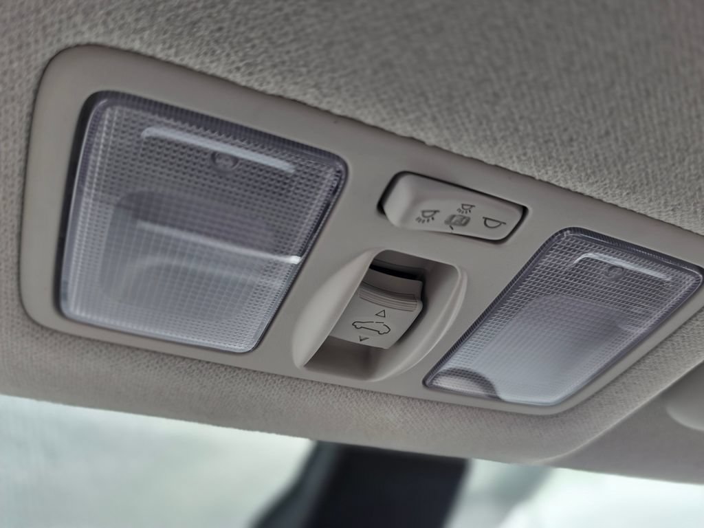 New 2026 Hyundai Venue SEL FWD image 28