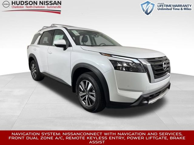 New 2025 Nissan Pathfinder SL