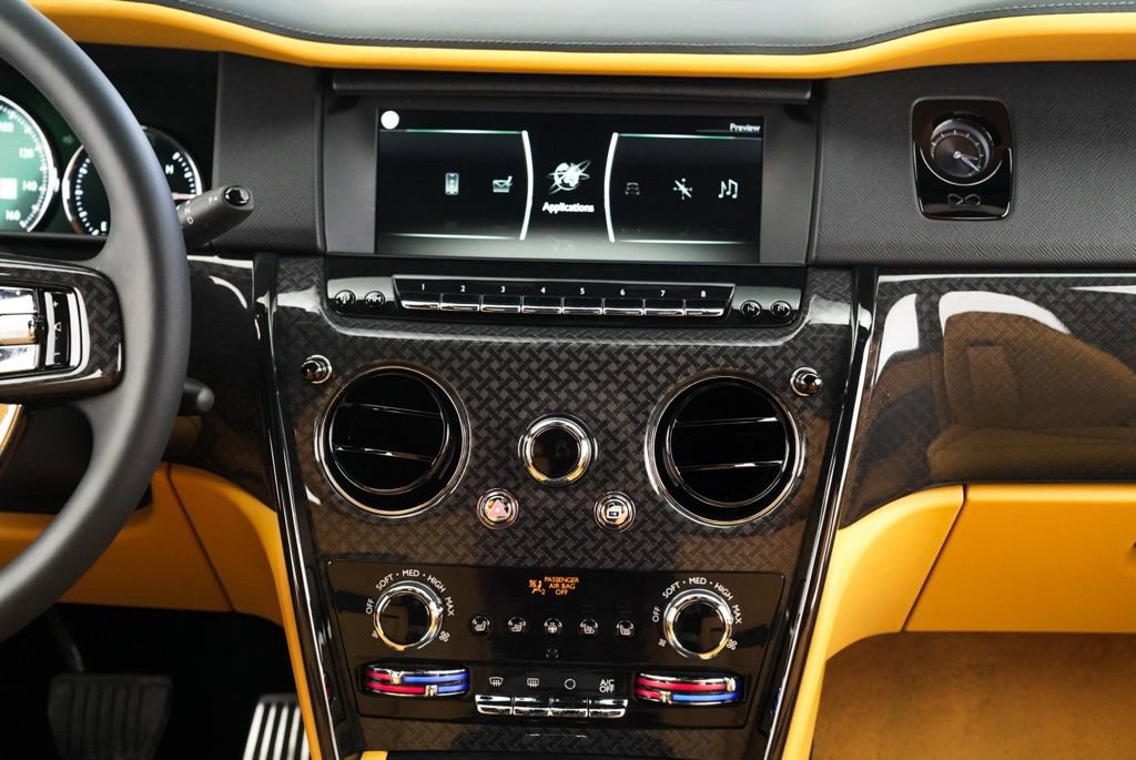 Certified 2024 Rolls-Royce Cullinan Black Badge w/ Driver's Package image 48