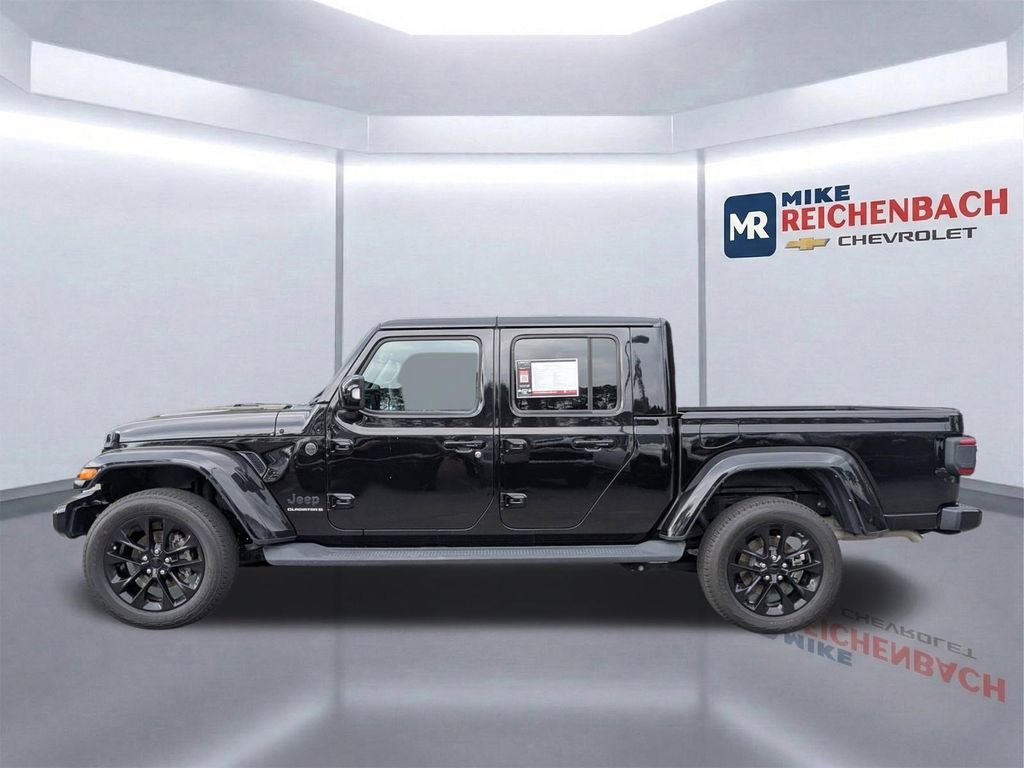 Used 2023 Jeep Gladiator Overland image 7