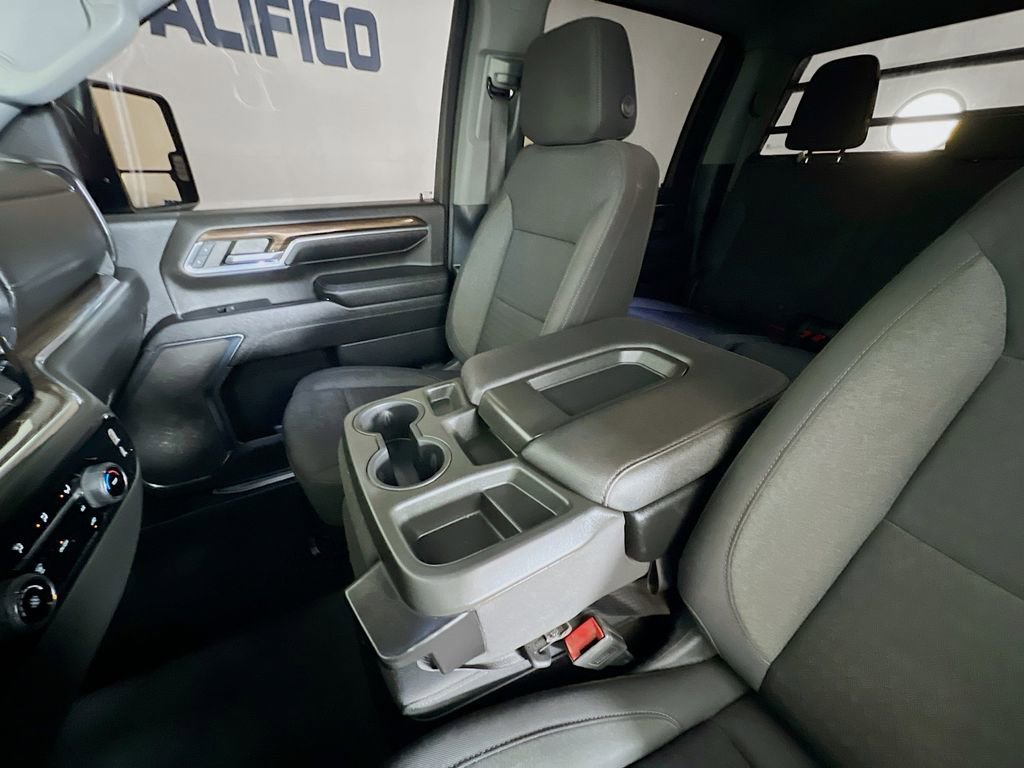 Used 2024 Chevrolet Silverado 2500 LT w/ Snow Plow Prep/Camper Package image 37