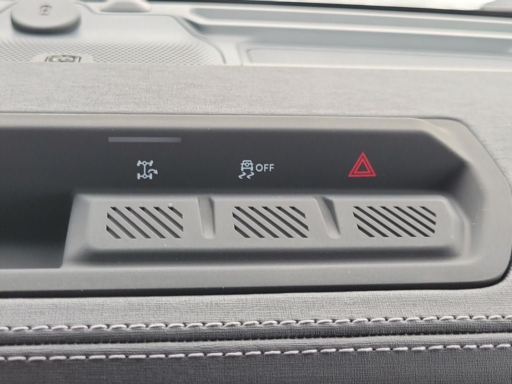 New 2026 Ford Bronco Outer Banks AWD/4WD image 26