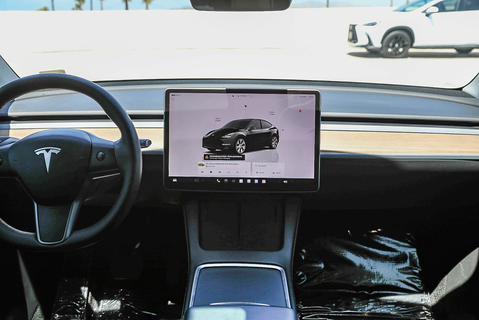 Used 2024 Tesla Model Y Long Range AWD/4WD image 13